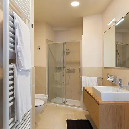 - Private Pool