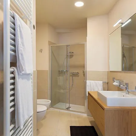 - Private Pool